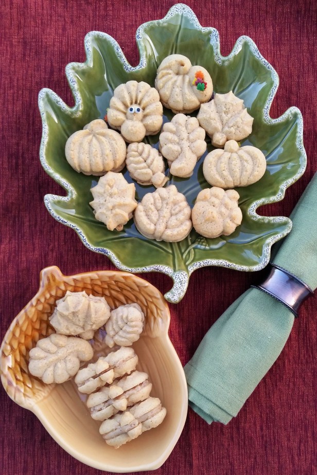 Pumpkin &amp; Spice Caramel Pecan sandwich cookies © 2016 Impress! Bakeware, LLC cookie press spritz arv