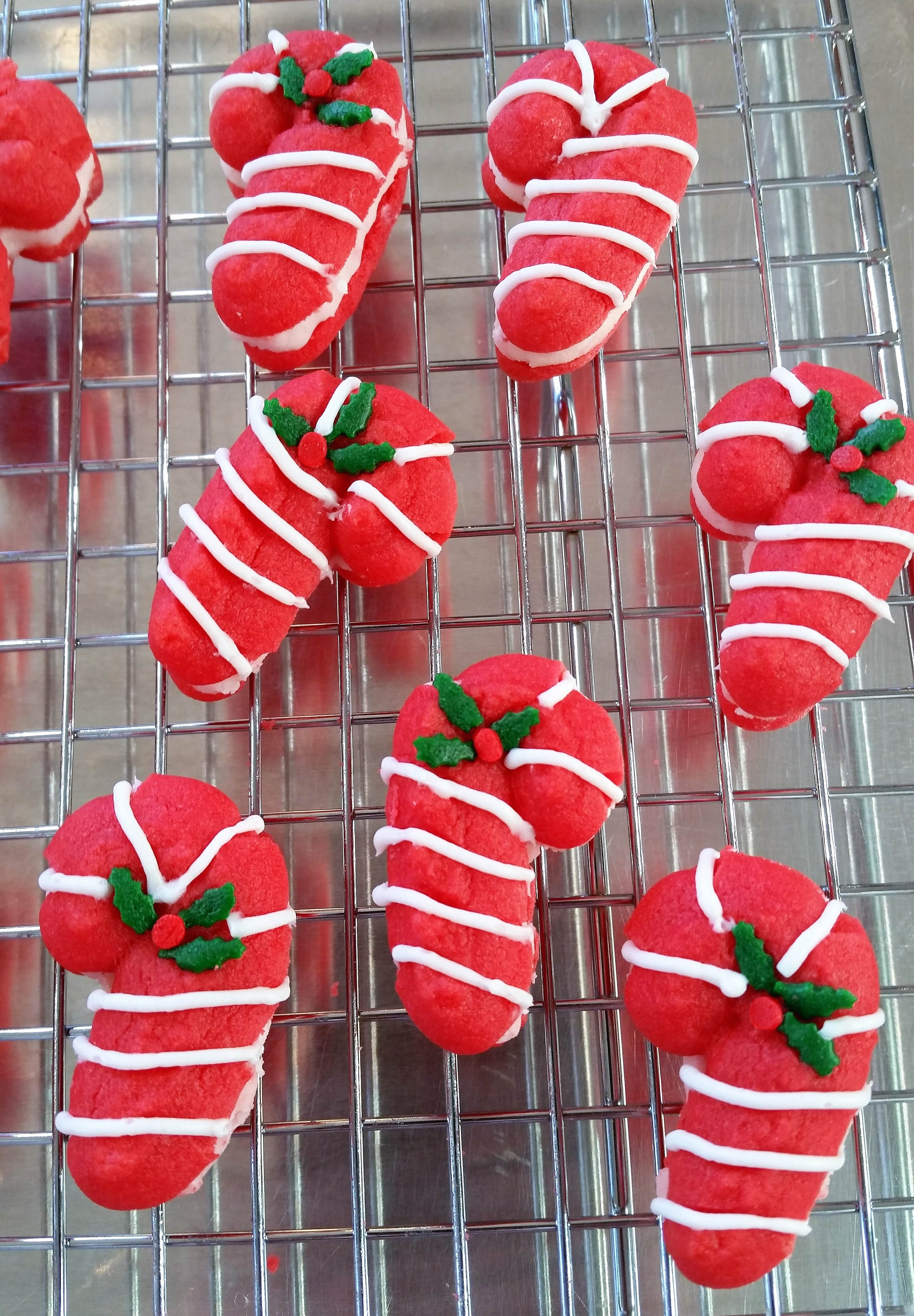 t Peppermint Candy Cane & Stocking Sandwich Cookies Stuffed Crushed Peppermint cookie press spritz © 2017 Impress! Bakeware, LLC.jpg