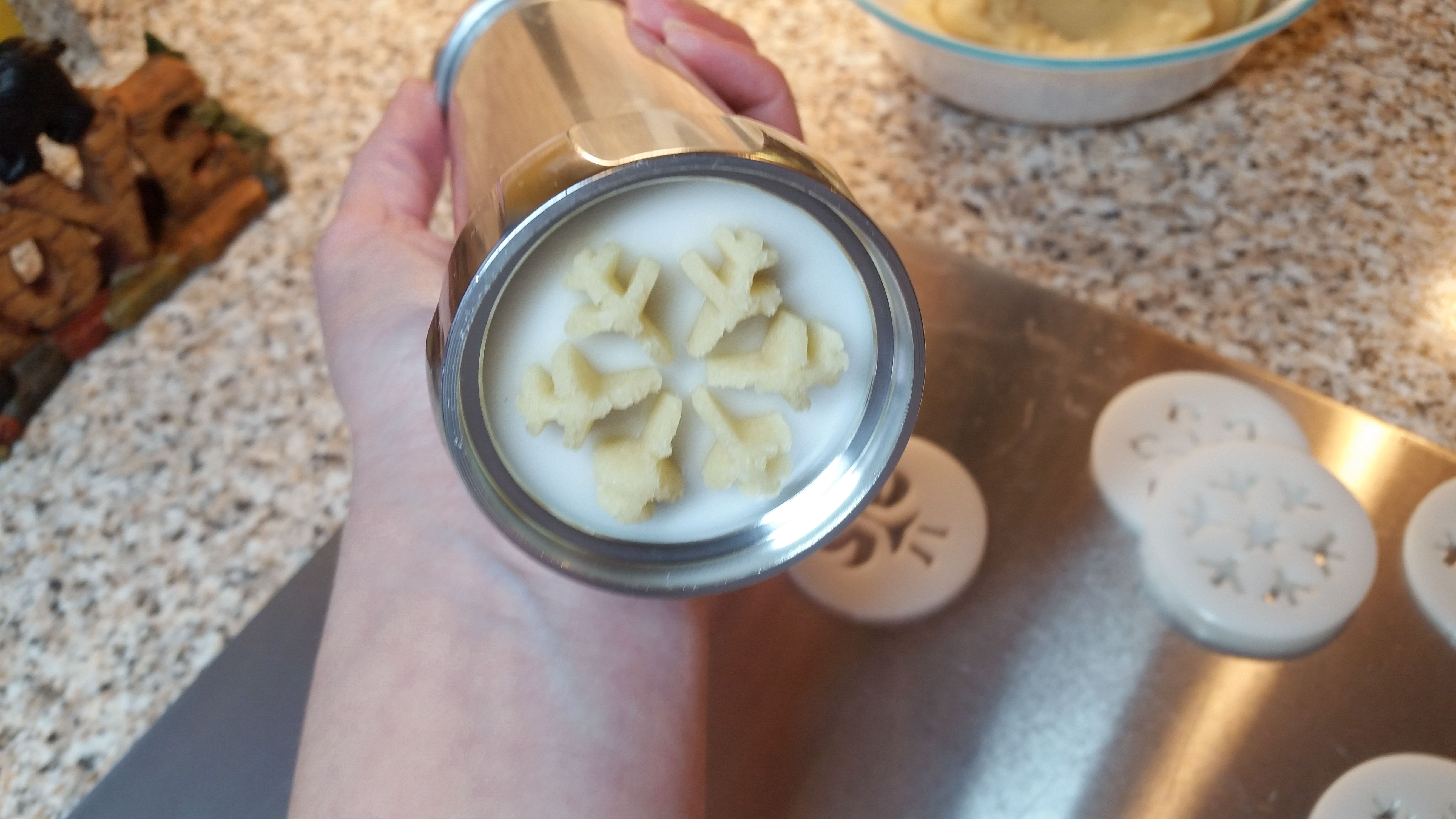 Snickerdoodle Spritz Snowflakes © 2019 Impress! Bakeware, LLC a