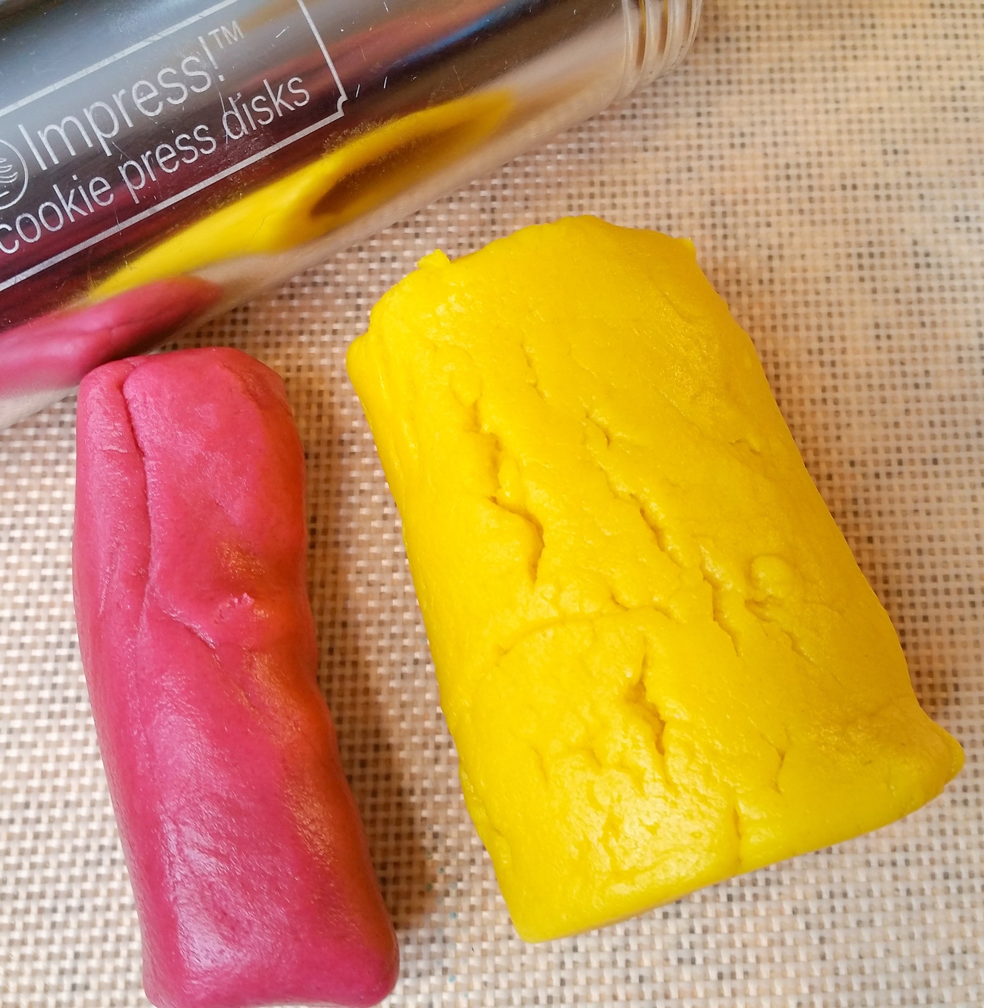 Lemon Cream Cheese Pansies Cookies – creative cookie press